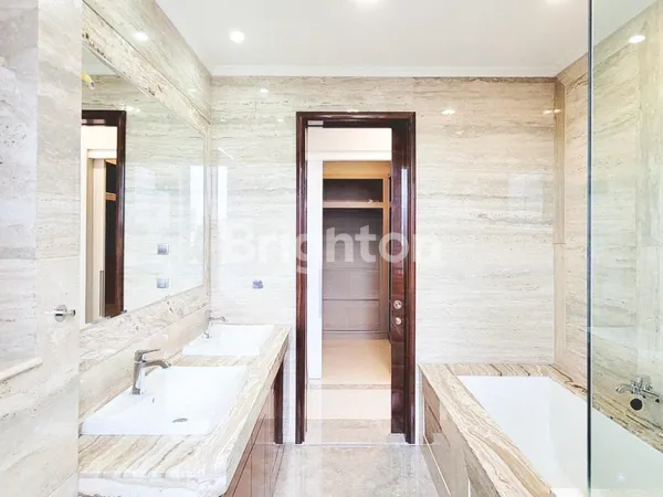 image APARTMENT DISTRICT 8 SENOPATI TOWER INFINITY JANTUNG KOTA JAKARTA SELATAN SANGAT DEKAT DENGAN SCBD, PASIFIC PLAZE, PLAZA SENAYAN (2)