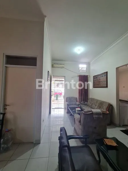 image RUMAH HOOK MEWAH 210M² DI SAKURA REGENCY 2 CIBUBUR - SHM (4)