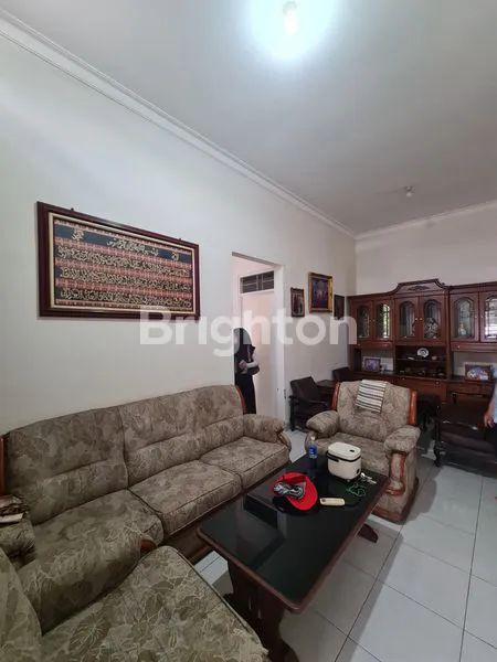 image RUMAH HOOK MEWAH 210M² DI SAKURA REGENCY 2 CIBUBUR - SHM (6)
