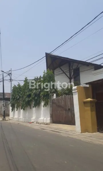 image RUMAH NYAMAN DAN ASRI DI REMPOA, JAKARTA SELATAN  (1)
