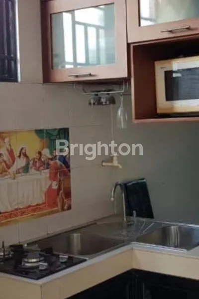 image DI JUAL CEPAT RUMAH SIAP HUNI  3.5 LANTAI (3)