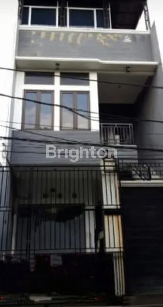 image DI JUAL CEPAT RUMAH SIAP HUNI  3.5 LANTAI (1)