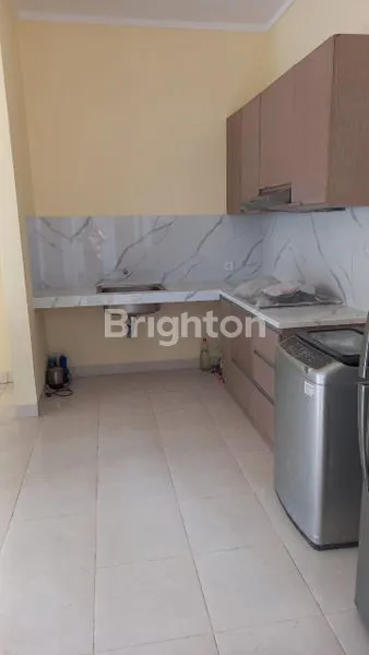 image RUMAH 2 LANTAI SERPONG LAGOON TANGERANG (5)