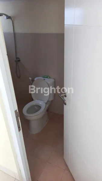 image RUMAH 2 LANTAI SERPONG LAGOON TANGERANG (4)