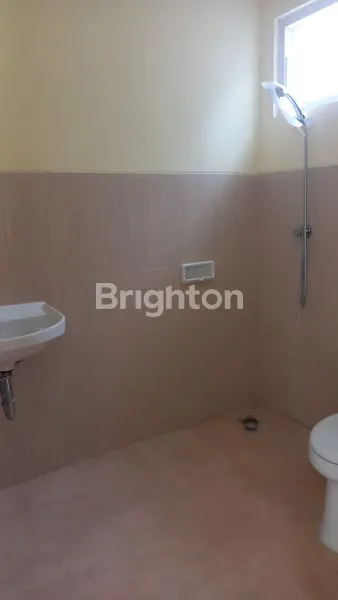 image RUMAH 2 LANTAI SERPONG LAGOON TANGERANG (7)