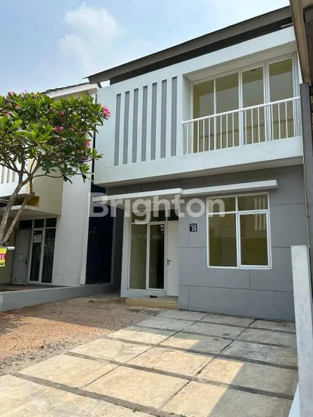 image RUMAH 2 LANTAI SERPONG LAGOON TANGERANG (1)