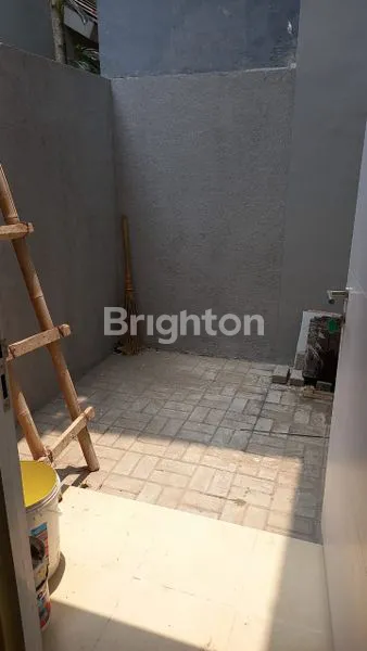 image RUMAH 2 LANTAI SERPONG LAGOON TANGERANG (2)