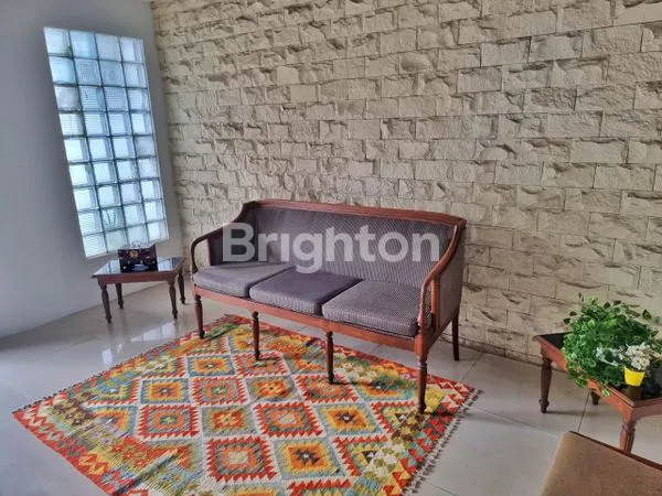 image SIAP HUNI , RUMAH MEWAH NON FURNISH DI KAWASAN LEBAK BULUS, PONDOK INDAH, JAKARTA SELATAN (3)