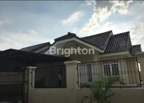 image RUMAH BESAR DI PERMATA SAKTI LIPPO KARAWACI TANGERANG (2)