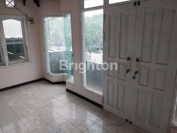 image DISEWAKAN RUKO JALAN SURYANATA (4)