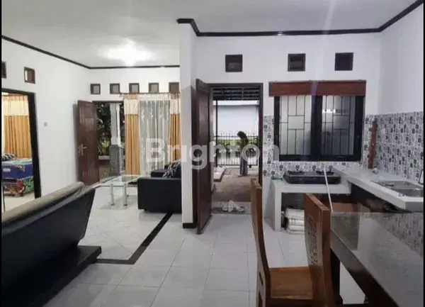 image SEWA ATAU JUAL FULL FURNISHED DI PERUMAHAN PESANGGRAHAN PRATAMA, MALANG, KARANGPLOSO, DEKAT TOL SINGOSARI, BENTOEL, JATIM PARK, UMM (4)