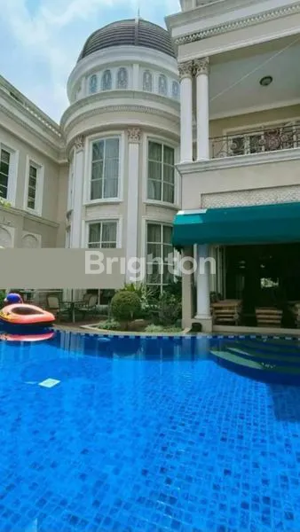 image RUMAH MEWAH DAN MEGAH DENGAN POOL DI DUREN SAWIT, JAKARTA TIMUR (8)