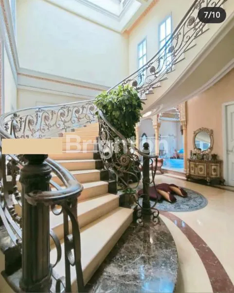 image RUMAH MEWAH DAN MEGAH DENGAN POOL DI DUREN SAWIT, JAKARTA TIMUR (3)