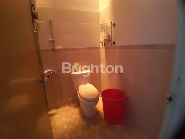 image RUMAH BESAR DIKONTRAKAN MURAH DI SULFAT KOTA MALANG + FURNITURE (7)