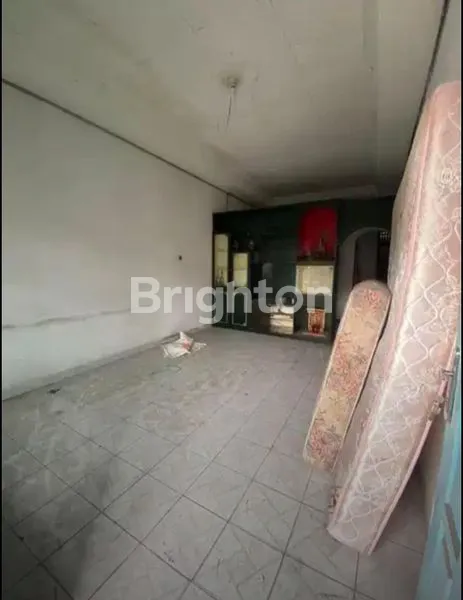 image RUMAH DI JALAN RIAU DEPAN MALL CIPUTRA SERAYA (2)