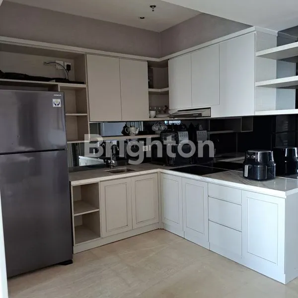 image 3BR FULLY FURNISHED APARTMENT DIPUSAT KOTA SURABAYA DENGAN AKSES EKSKLUSIF KE TUNJUNGAN PLAZA SURABAYA, ONE ICON (3)