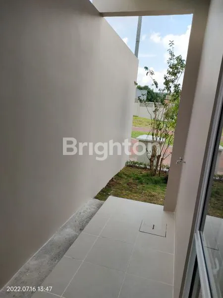 image RUMAH MEWAH SIAP HUNI DI SIMONGAN SEMARANG (8)