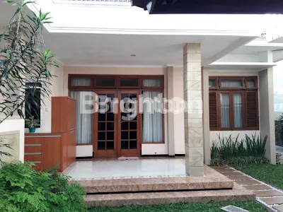 image RUMAH BAGUS BERSIH DAN NYAMAN DEKAT SUHAT (2)