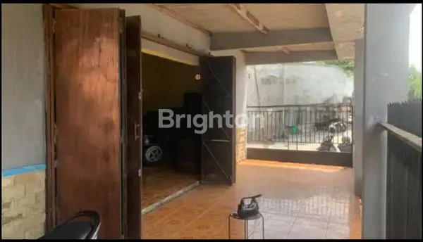 image RUMAH DAN TANAH HOOK DIPINGGIR JALAN RAYA COCOK BUAT USAHA DAERAH PLESUNGAN SOLO (3)