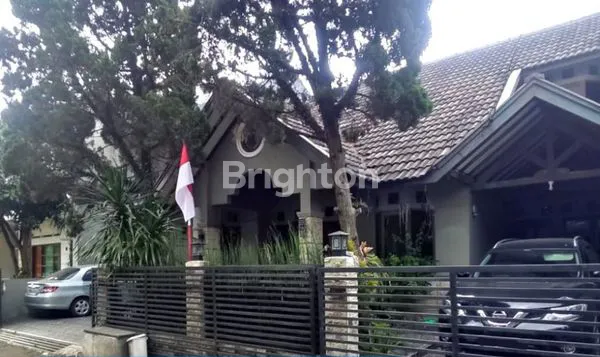image RUMAH BAGUS DI KOMPLEKS MARGAHAYU RAYA BARAT BANDUNG (1)
