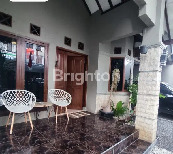 image RUMAH BAGUS DI KOMPLEKS MARGAHAYU RAYA BARAT BANDUNG (2)