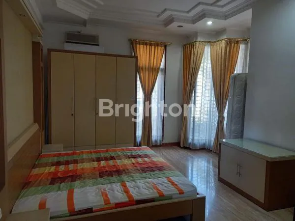 image RUMAH PUSAT KOTA SURABAYA MEWAH FULL FURNISHED (6)