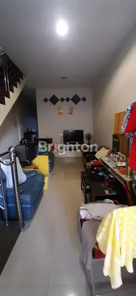 image RUMAH 2½ TINGKAT SIAP HUNI DEKAT PAJAK PAGI CAHAYA. (7)