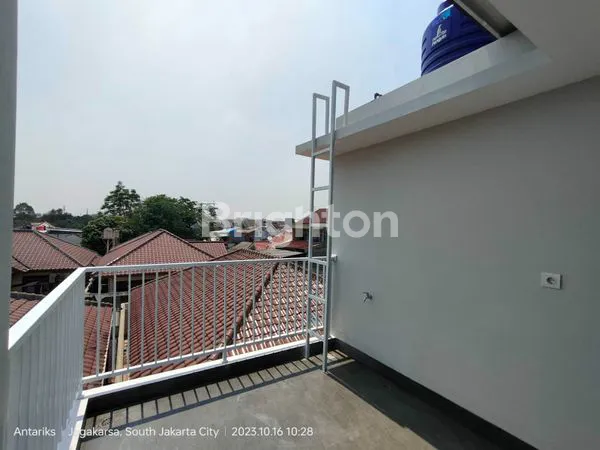 image RUMAH MURAH MODERN MINIMALIS DI JAKARTA SELATAN (4)