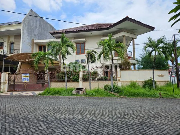 RUMAH MANYAR KERTOADI SURABAYA