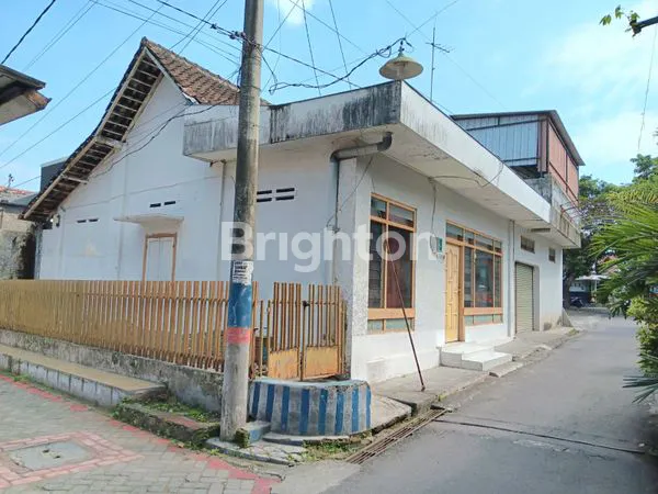 image RUMAH KLASIK DI CENTRAL BLITAR  (1)