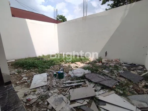 image RUMAH MEWAH DI KAWASAN ELITE CEMARA SUITES. (4)