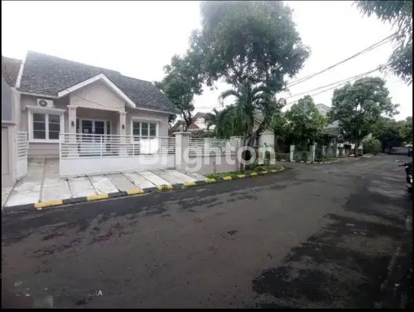 image RUMAH HOOK SIAP HUNI,VILLA DAGO PAMULANG,TANGERANG SELATAN (1)