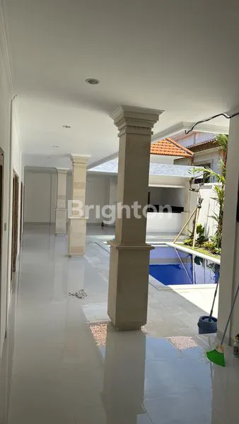image VILLA 1 LANTAI DENGAN KOLAM RENANG PRIBADI KUTA UTARA (2)