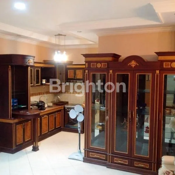 image RUMAH BESAR DAN CANTIK DI BALIKPAPAN BARU (7)