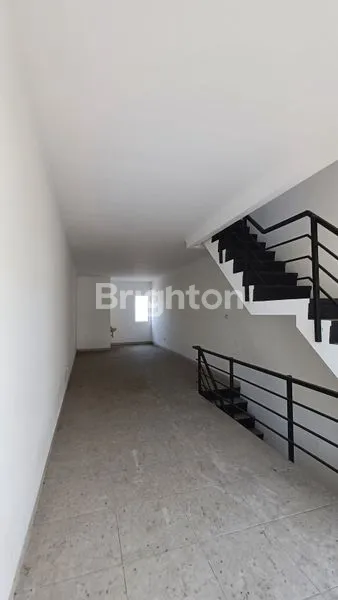 image RUKO TAMAN RATU DEKAT PUSAT KULINER GREEN VILLE JAKARTA BARAT-4 LANTAI & SIAP PAKAI (4)