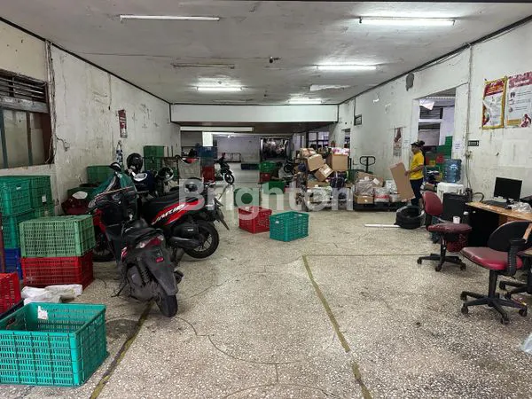 image RUMAH LUAS DI JALAN UTAMA PANCORAN TIMUR. (4)