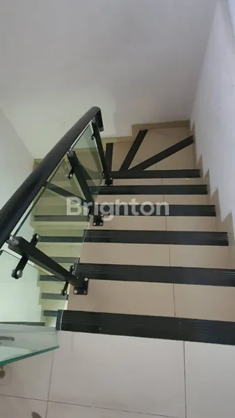 image 2 RUKO GANDENG DENGAN LOKASI STRATEGIS (2)