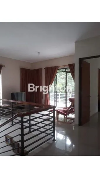 image DIJUAL RUMAH CANTIK ASRI NUANSA VILLA UDARA SEJUK LOKASI RESOR DAGO PAKAR BANDUNG (3)