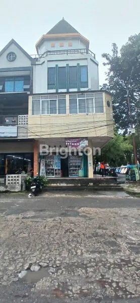 RUKO HOK 4 LANTAI STENGAH, SUDAH ADA USAHA  UNTUK DI LANJUTKAN.