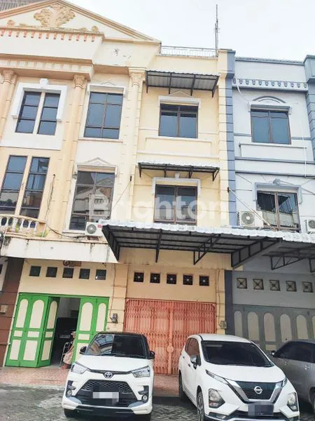 image RUKO MMTC PANCING, SIAP HUNI. FASILITAS. PINTU BESI DOUBLE, CANOPY, JERJAK JENDELA (2)