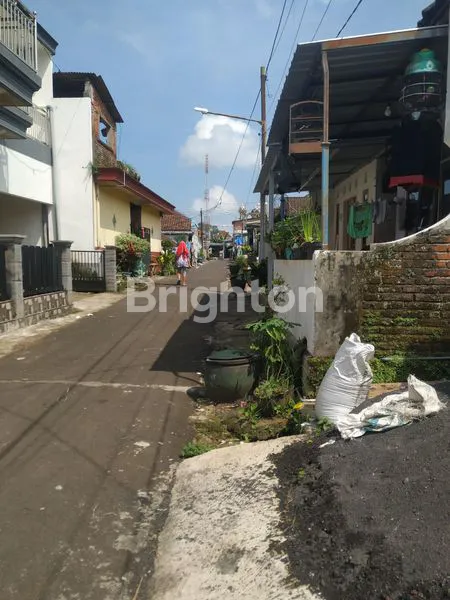 image RUMAH 2 LANTAI DIKAWASAN PEMUKIMAN (2)