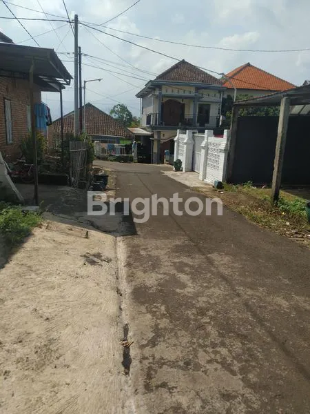 image RUMAH 2 LANTAI DIKAWASAN PEMUKIMAN (3)