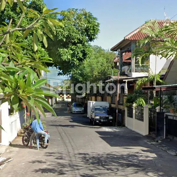 image RUMAH DI KAWASAN ELIT MERTANADI, SEMINYAK - BALI (5)