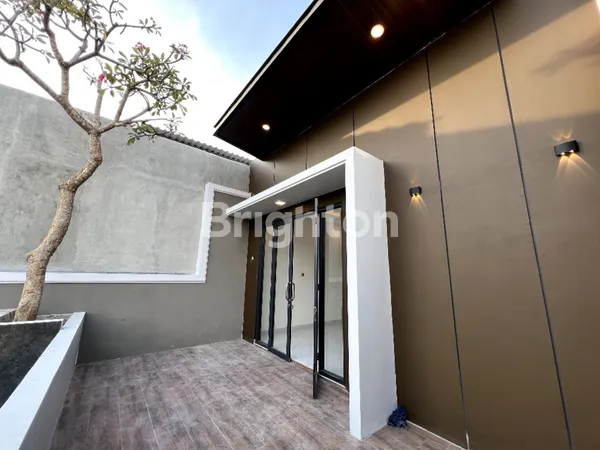 image NEW MODERN SOHO 3 LANTAI – SHM, KOMERSIAL, DUKUH KUPANG TIMUR (DEKAT CIPUTRA WORLD) (2)