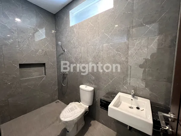 image NEW MODERN SOHO 3 LANTAI – SHM, KOMERSIAL, DUKUH KUPANG TIMUR (DEKAT CIPUTRA WORLD) (7)