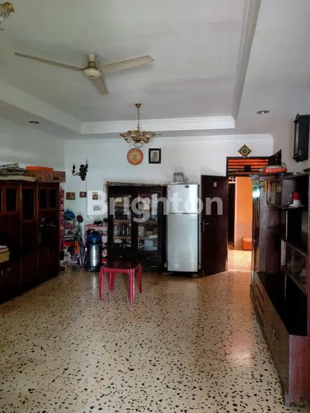 image RUMAH LAWAS 2 LANTAI TERAWAT CIBINONG BOGOR (3)