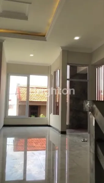 image RUMAH BARU 2 LANTAI JL. MANUKAN MULYO SURABAYA BARAT (4)