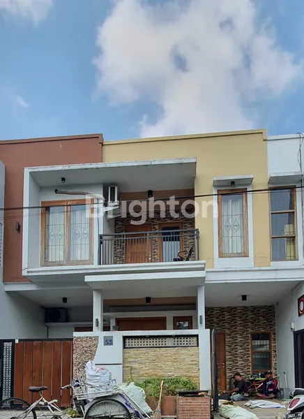 image RUMAH DI PERUMAHAN GUNUNGSARI INDAH SURABAYA (1)