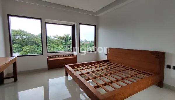 image RUMAH MEWAH (6)