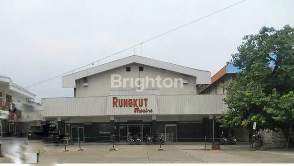 image GUDANG EX GEDUNG BIOSKOP, SEKARANG DIPAKAI UNTUK LAPANGAN FUTSAL JL. ABDUL KARIM DEKAT TOL POKCAN (1)